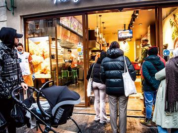 Gemeenten zoeken rem op fastfood: 'Taksen zullen frieten niet doen verdwijnen'
